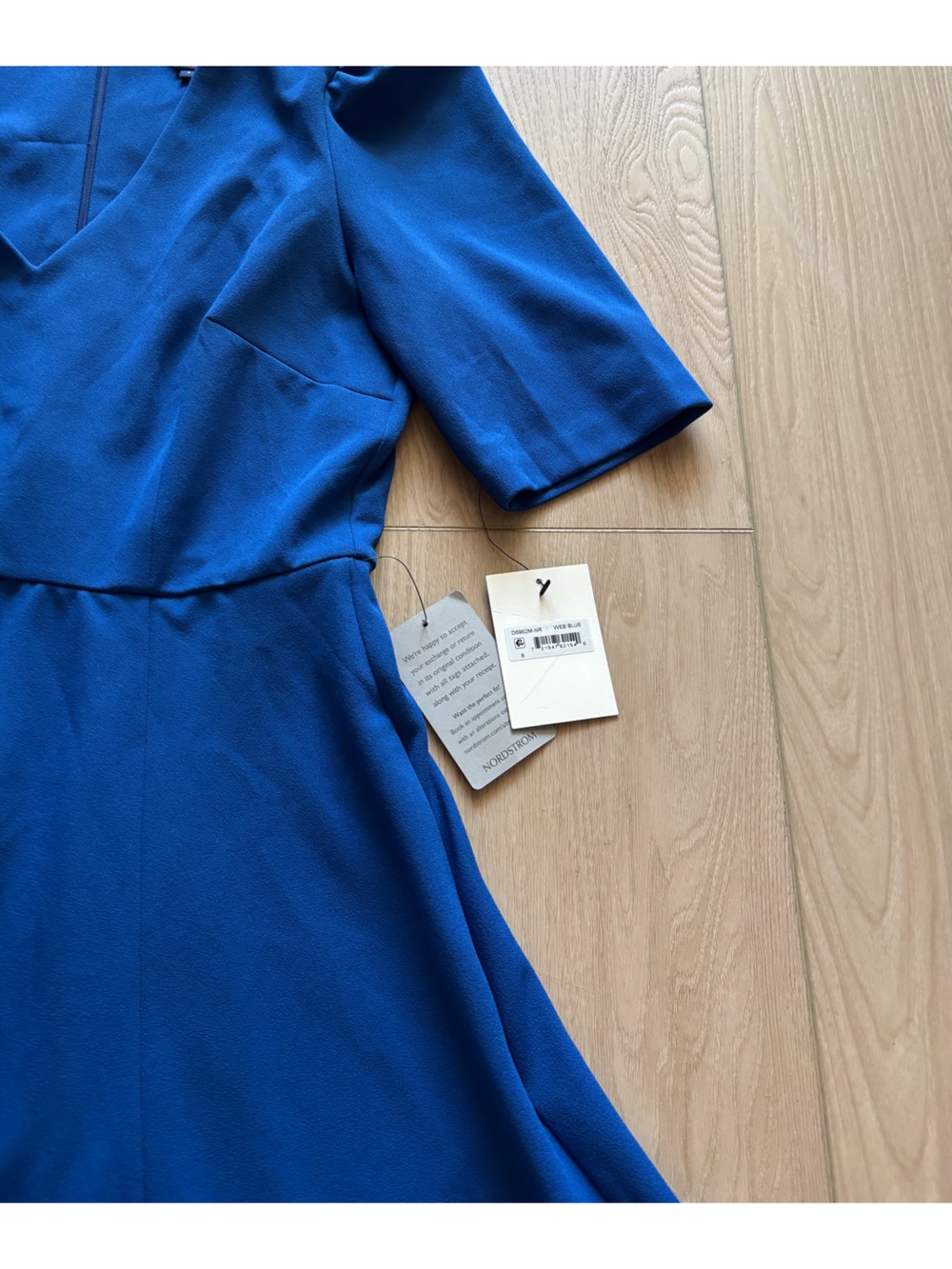 Donna Morgan Cobalt V‑Neck Fit-and-Flare Midi Dress - Picture 3 of 7
